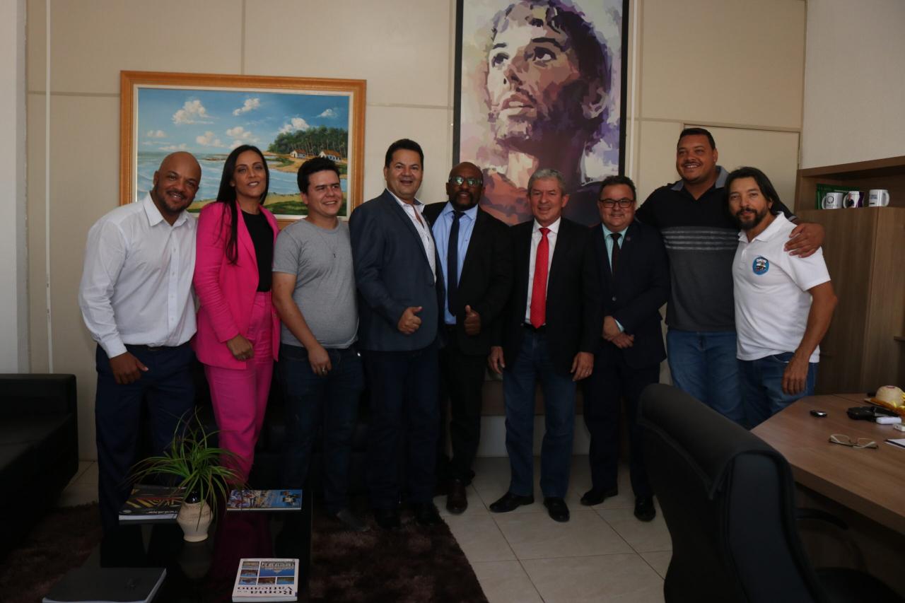 EDSON NEGÃO ASSUME NOVAMENTE VAGA NA CÂMARA DE VEREADORES