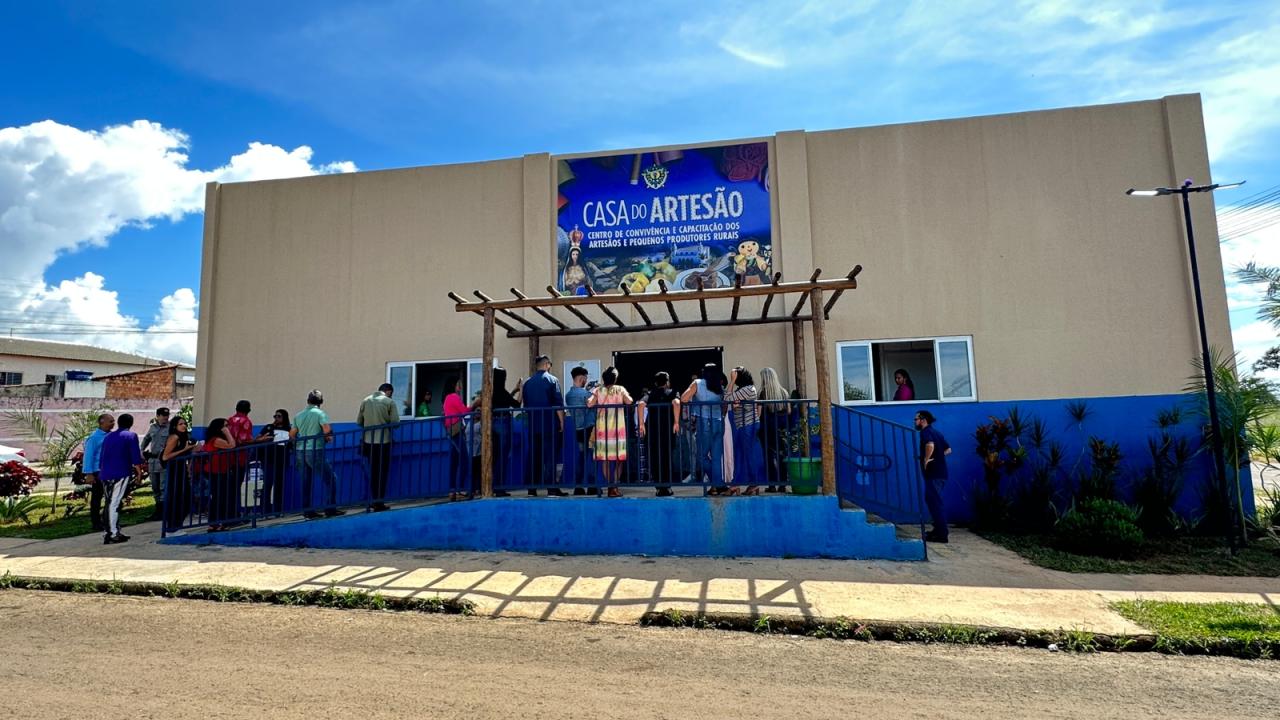 EXPOSIÇÃO ''JOIAS GOIANAS'' NA CASA DO ARTESÃO EM CIDADE OCIDENTAL