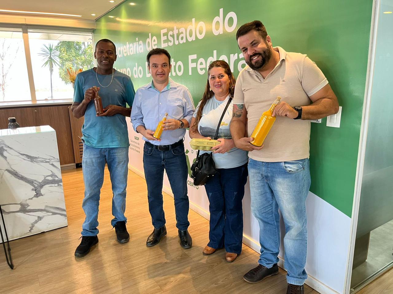 PÁBIO MOSSORÓ LEVA PROTAGONISMO AO ENTORNO: QUILOMBO MESQUITA GANHA FORÇA  PARA ESCOAR PRODUÇÃO