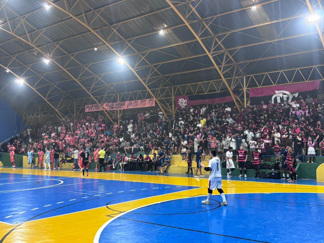 NOITE INSANA NO FUTSAL DA OCIDENTAL. JOGO HISTÓRICO INCENDEIA A CIDADE